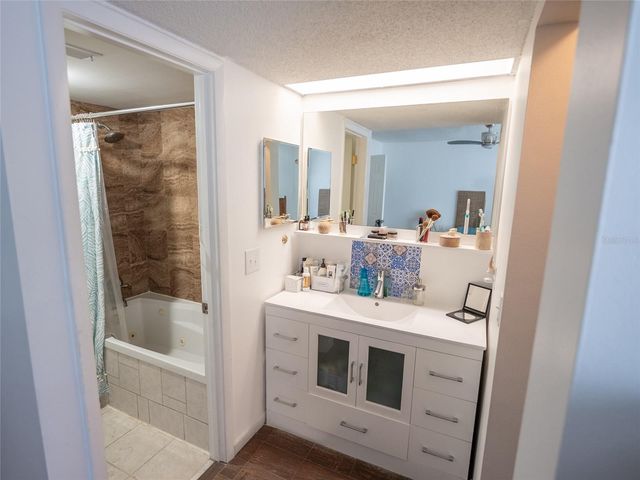 4829 WALDEN CIRCLE 7, Orlando, FL 32811