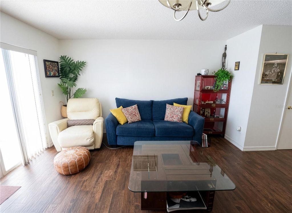 Image 8 of property listing at 4829 WALDEN CIRCLE 7, Orlando, FL 32811