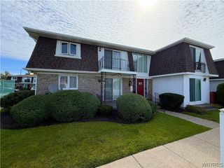 61C Georgian Apt 2 Lane 2, Amherst, NY 14221