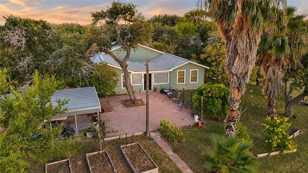 1573 Fm 1781, Rockport, TX 78382 — photo 3