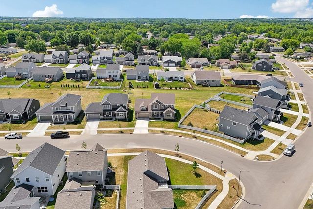 392 Campo Lane, Oregon, WI 53575