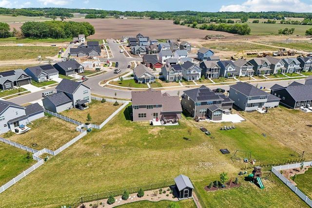 392 Campo Lane, Oregon, WI 53575