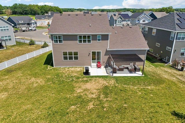 392 Campo Lane, Oregon, WI 53575