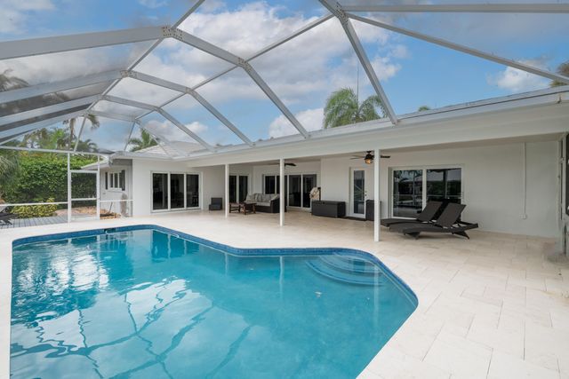 744 Peachtree Lane, Boca Raton, FL 33486