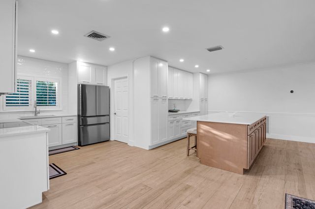 744 Peachtree Lane, Boca Raton, FL 33486