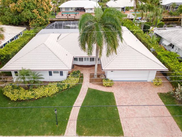 744 Peachtree Lane, Boca Raton, FL 33486