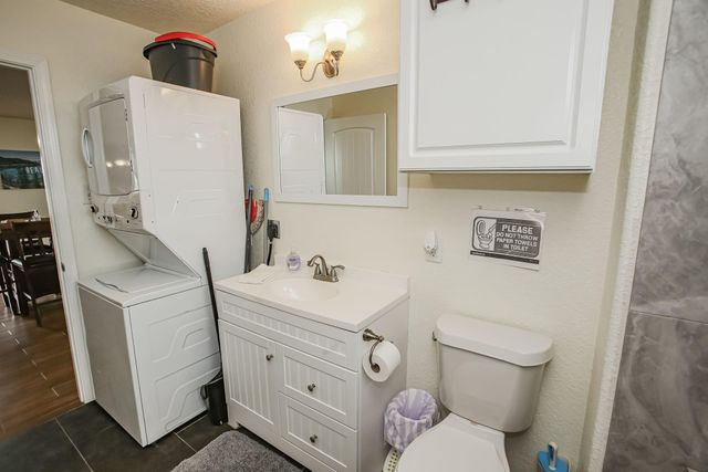 104 Beach Drive, Surfside Beach, TX 77541