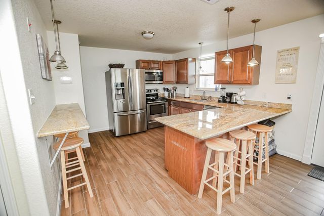 104 Beach Drive, Surfside Beach, TX 77541