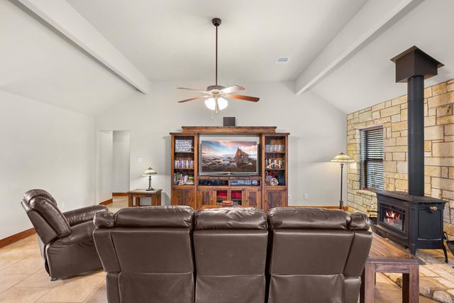3941 County Road 219, Anderson, TX 77830