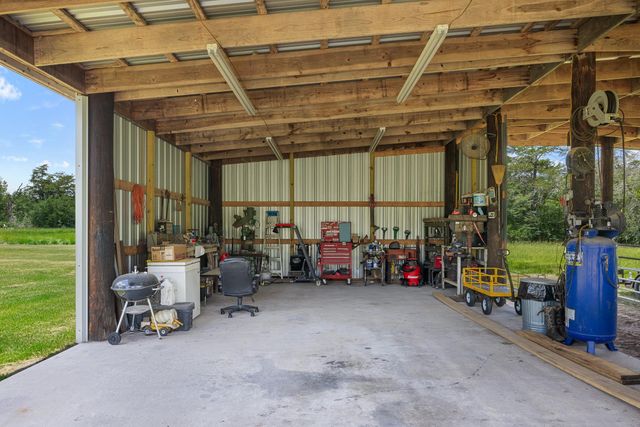 3941 County Road 219, Anderson, TX 77830