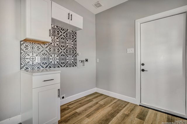 1803 Texas, San Antonio, TX 78228