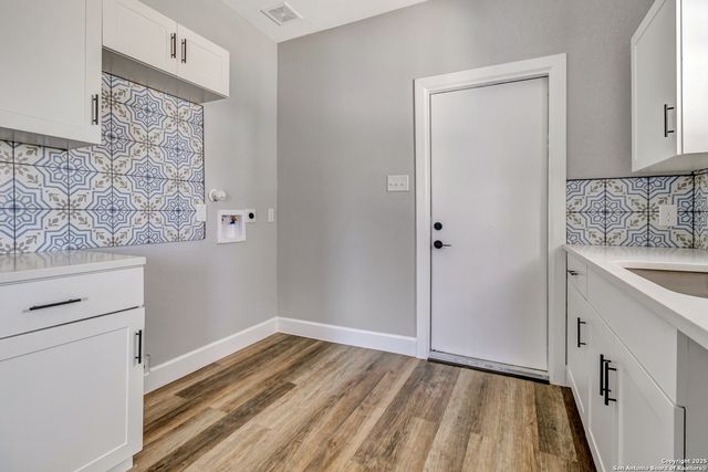1803 Texas, San Antonio, TX 78228