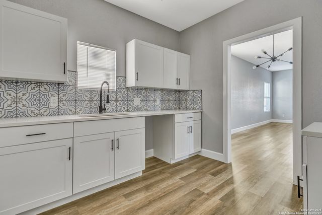 1803 Texas, San Antonio, TX 78228