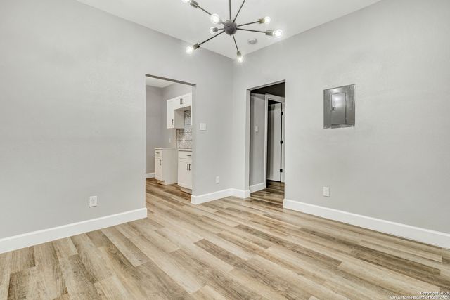 1803 Texas, San Antonio, TX 78228
