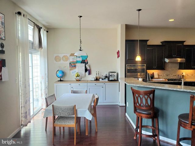 20950 ASHBURN HEIGHTS DR, Ashburn, VA 20148