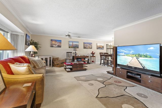 3374 SE Fairway E, Stuart, FL 34997