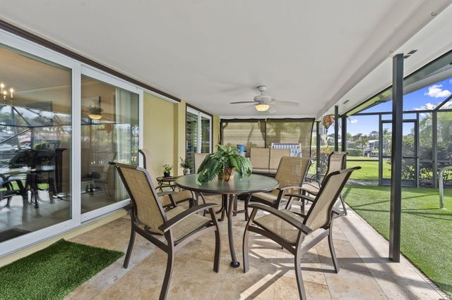 3374 SE Fairway E, Stuart, FL 34997