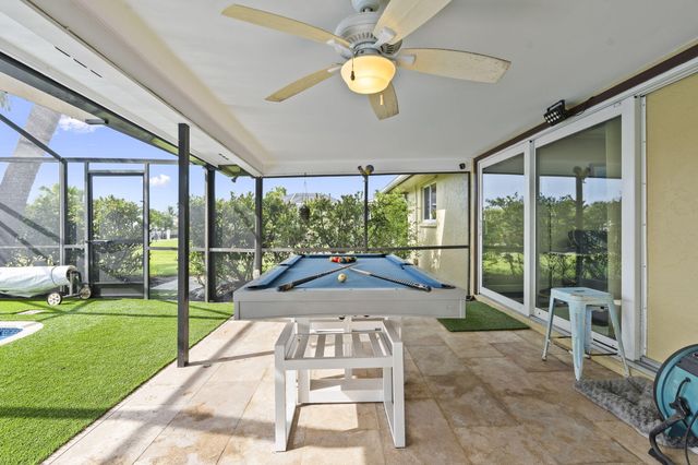 3374 SE Fairway E, Stuart, FL 34997