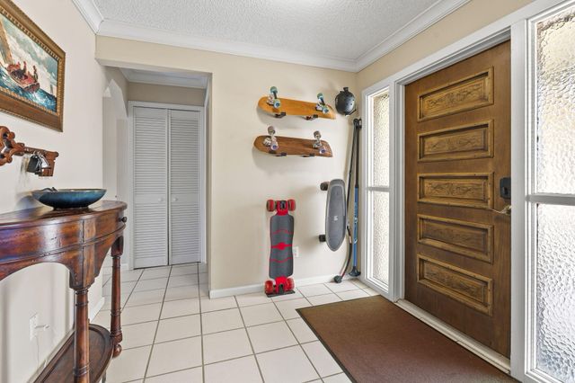 3374 SE Fairway E, Stuart, FL 34997