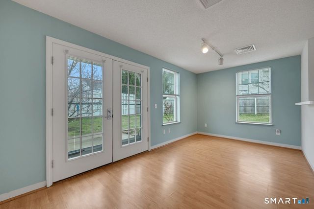 54 Young Dixon Way 54, Stamford, CT 06902