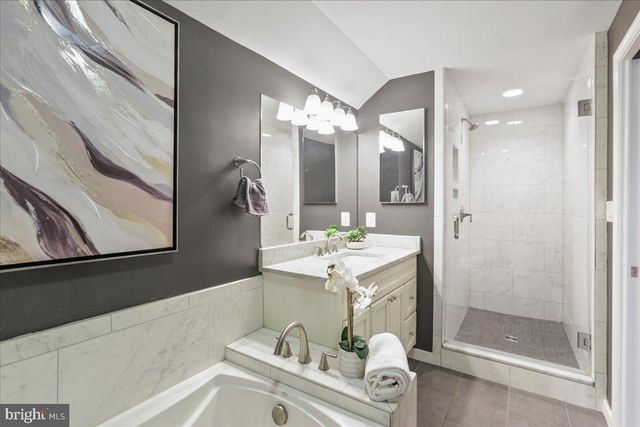 32 E LINDEN ST, Alexandria, VA 22301