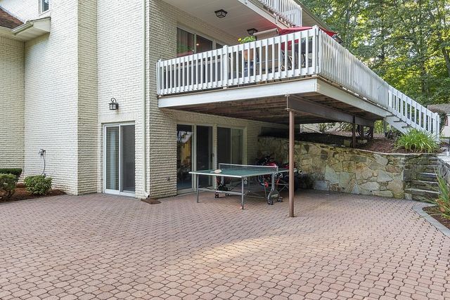 16 Fox Run Lane, Salem, NH 03079
