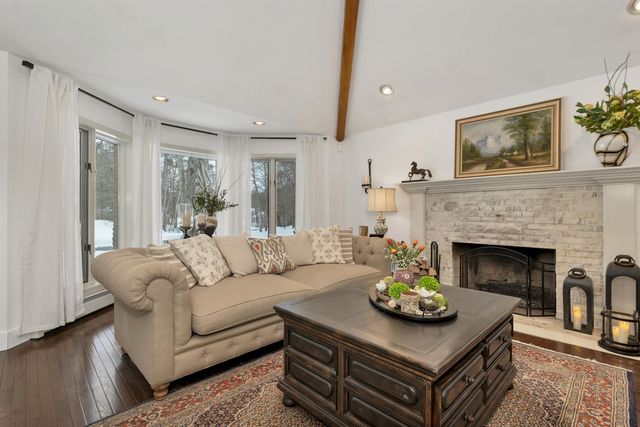 16 Fox Run Lane, Salem, NH 03079
