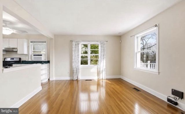 10626 S DUNMOOR DR, Silver Spring, MD 20901