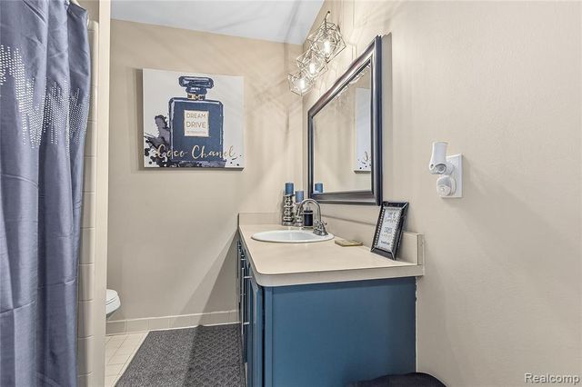 30513 Hidden Pines Lane, Roseville, MI 48066