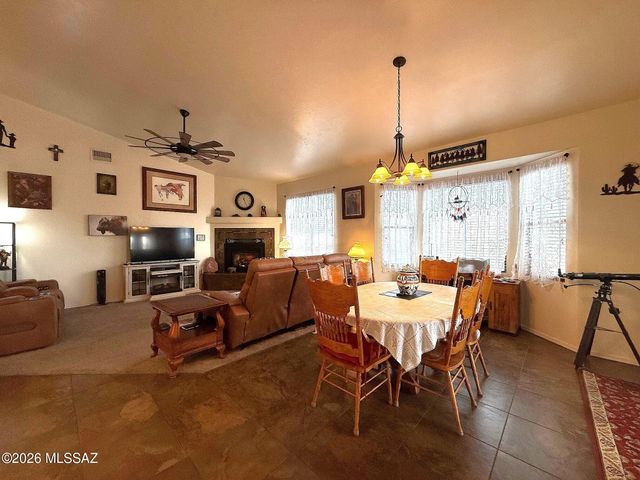 1684 S Tenen Pass Drive, Benson, AZ 85602