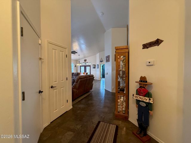 1684 S Tenen Pass Drive, Benson, AZ 85602