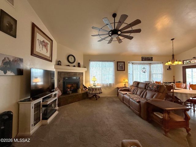 1684 S Tenen Pass Drive, Benson, AZ 85602