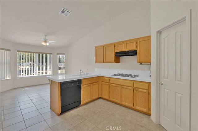 8626 Coyote Trail, Oak Hills, CA 92344