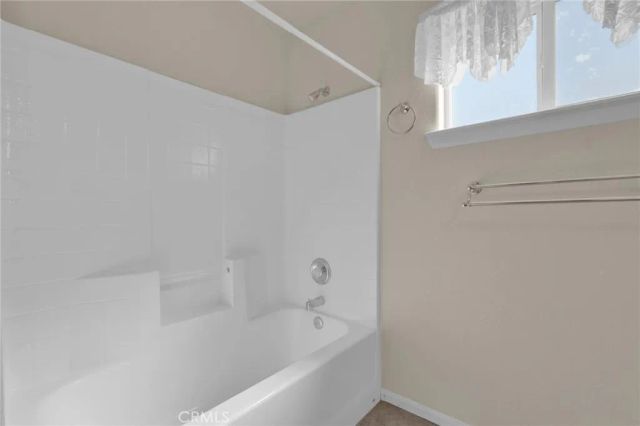 8626 Coyote Trail, Oak Hills, CA 92344