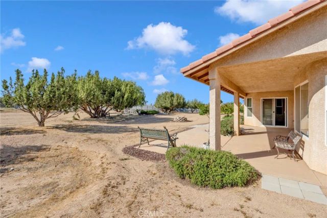 8626 Coyote Trail, Oak Hills, CA 92344