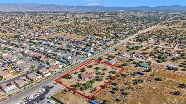 8626 Coyote Trail, Oak Hills, CA 92344