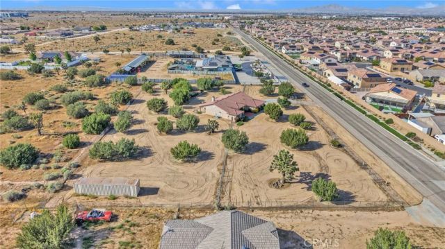 8626 Coyote Trail, Oak Hills, CA 92344