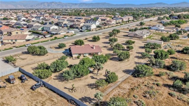 8626 Coyote Trail, Oak Hills, CA 92344