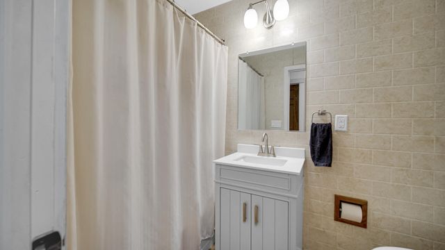 6467 Portage Avenue, Portage, IN 46368