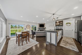584 Geneva National AVENUE N #6-49, Lake Geneva, WI 53147