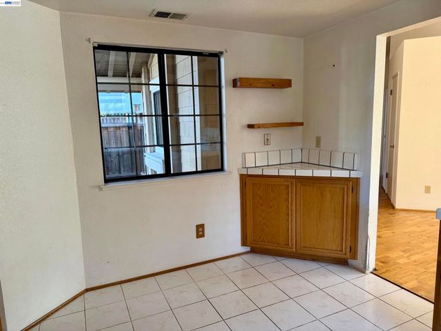 2061 Eilene Dr, Pleasanton, CA 94588