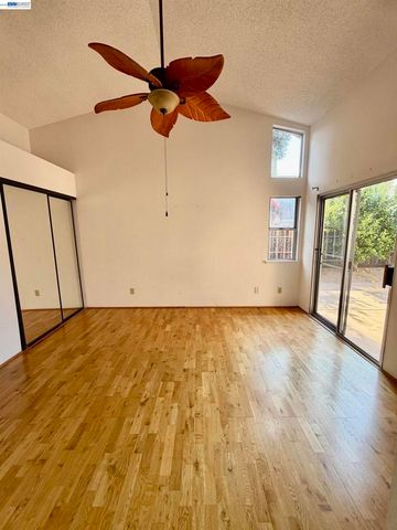 2061 Eilene Dr, Pleasanton, CA 94588