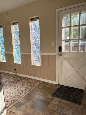 349 Canova Drive, Akron, OH 44319