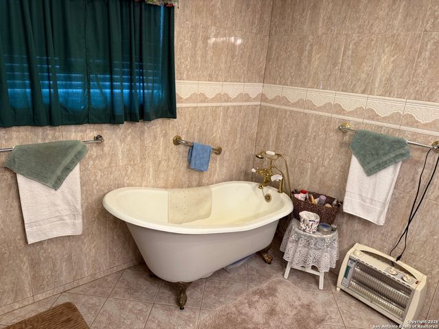 1485 Fm 2579, Floresville, TX 78114