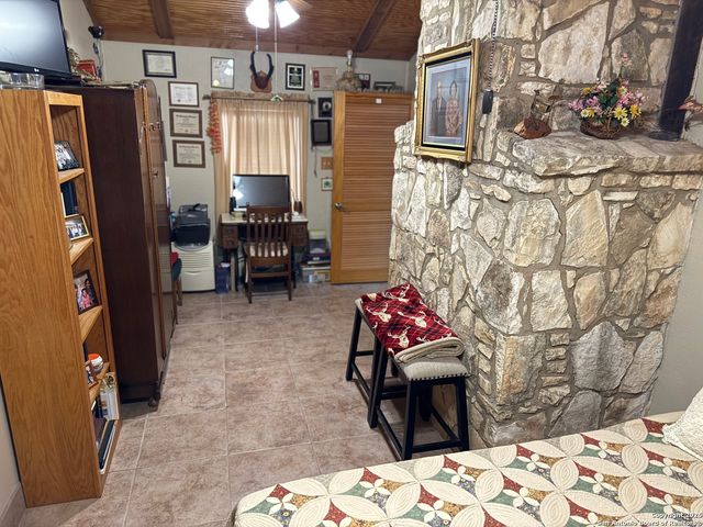 1485 Fm 2579, Floresville, TX 78114