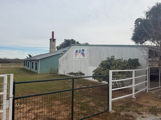 1485 Fm 2579, Floresville, TX 78114