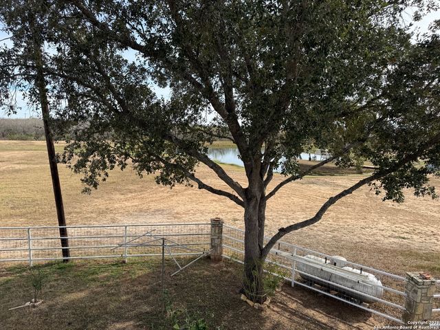 1485 Fm 2579, Floresville, TX 78114