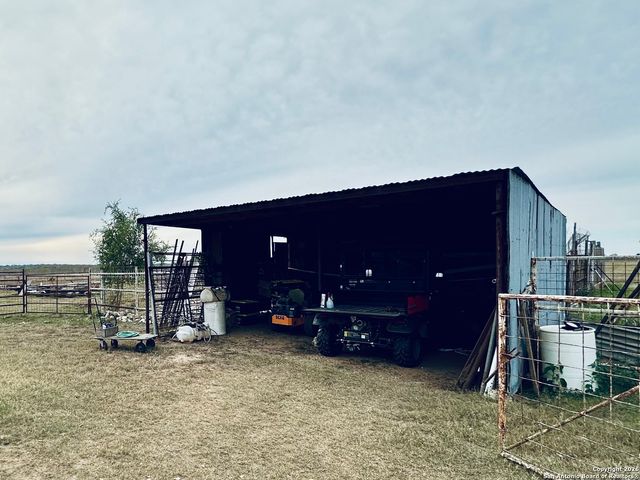 1485 Fm 2579, Floresville, TX 78114