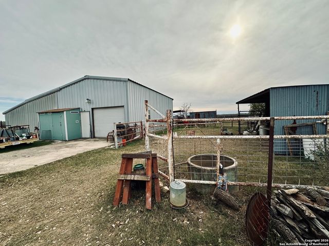 1485 Fm 2579, Floresville, TX 78114