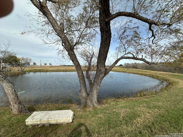 1485 Fm 2579, Floresville, TX 78114